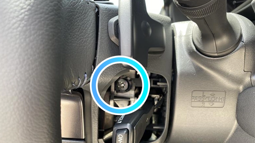 エアバック固定トルクスボルト