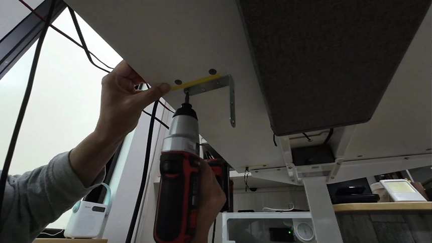 ステー取り付け